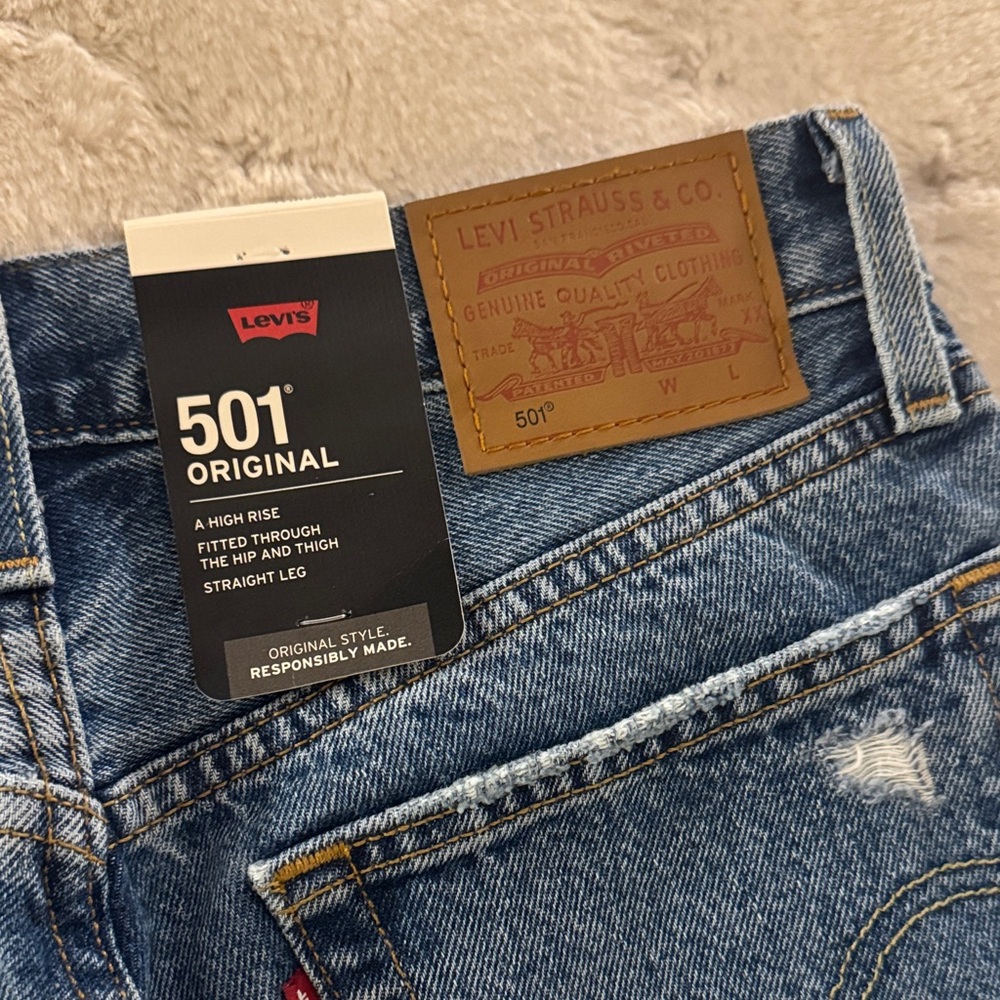Levi’s 501 Original Premium Jeans - Picture 6 of 7